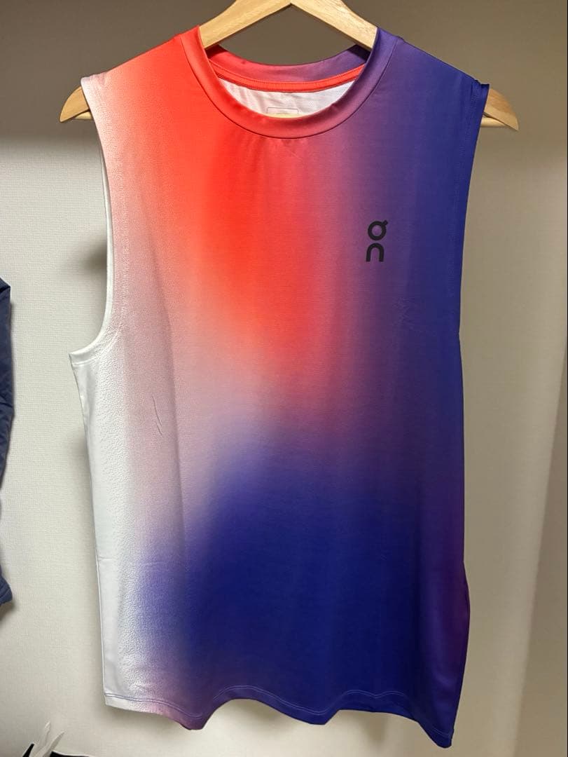 On オン Court Tank