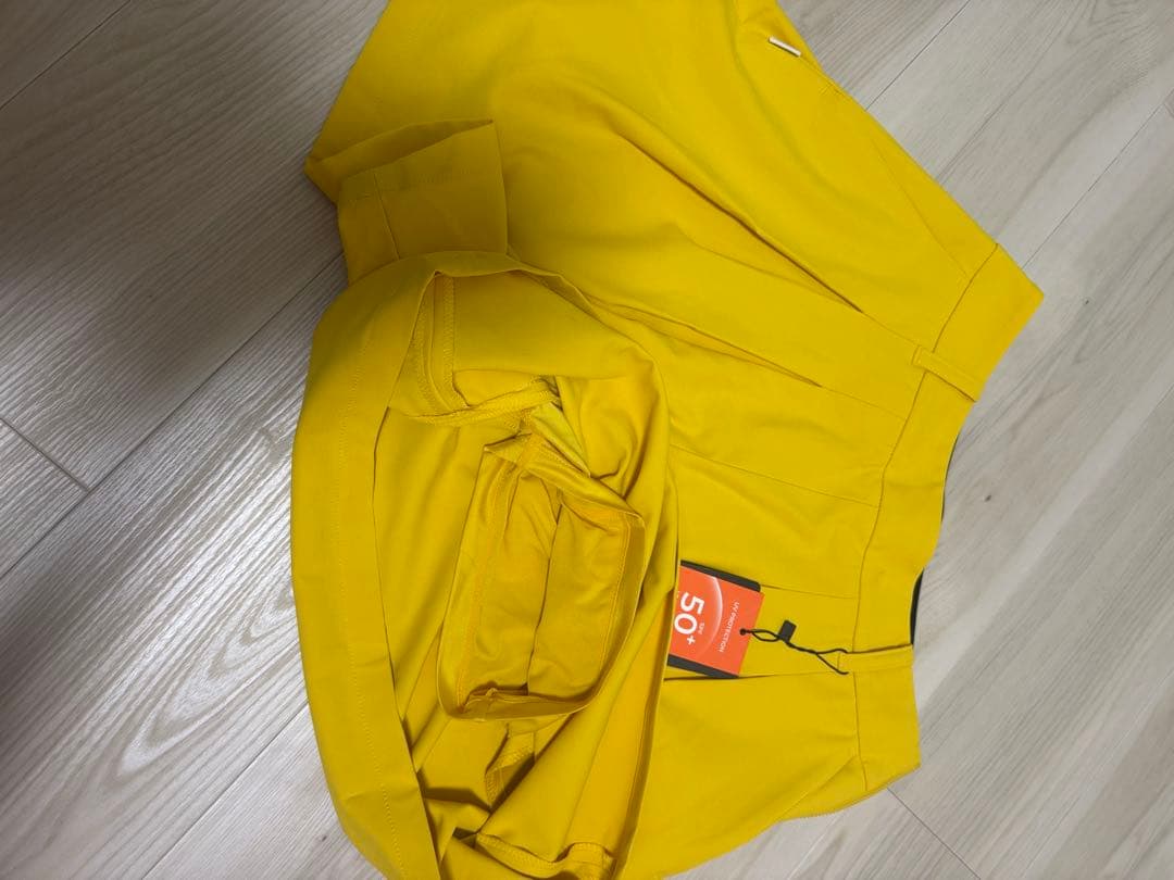 ゼクシィミックス ゴルフ　レディース イエロー スカート