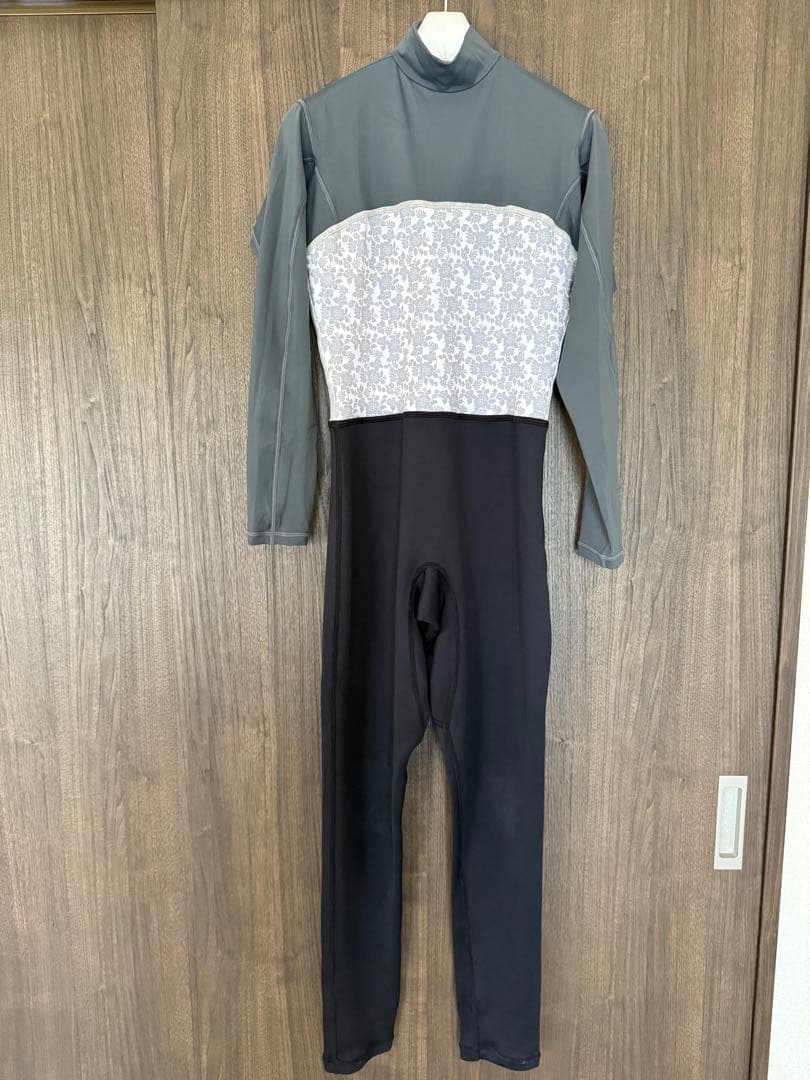 Swell Flowers 　Ecobitch beach サーフスーツ