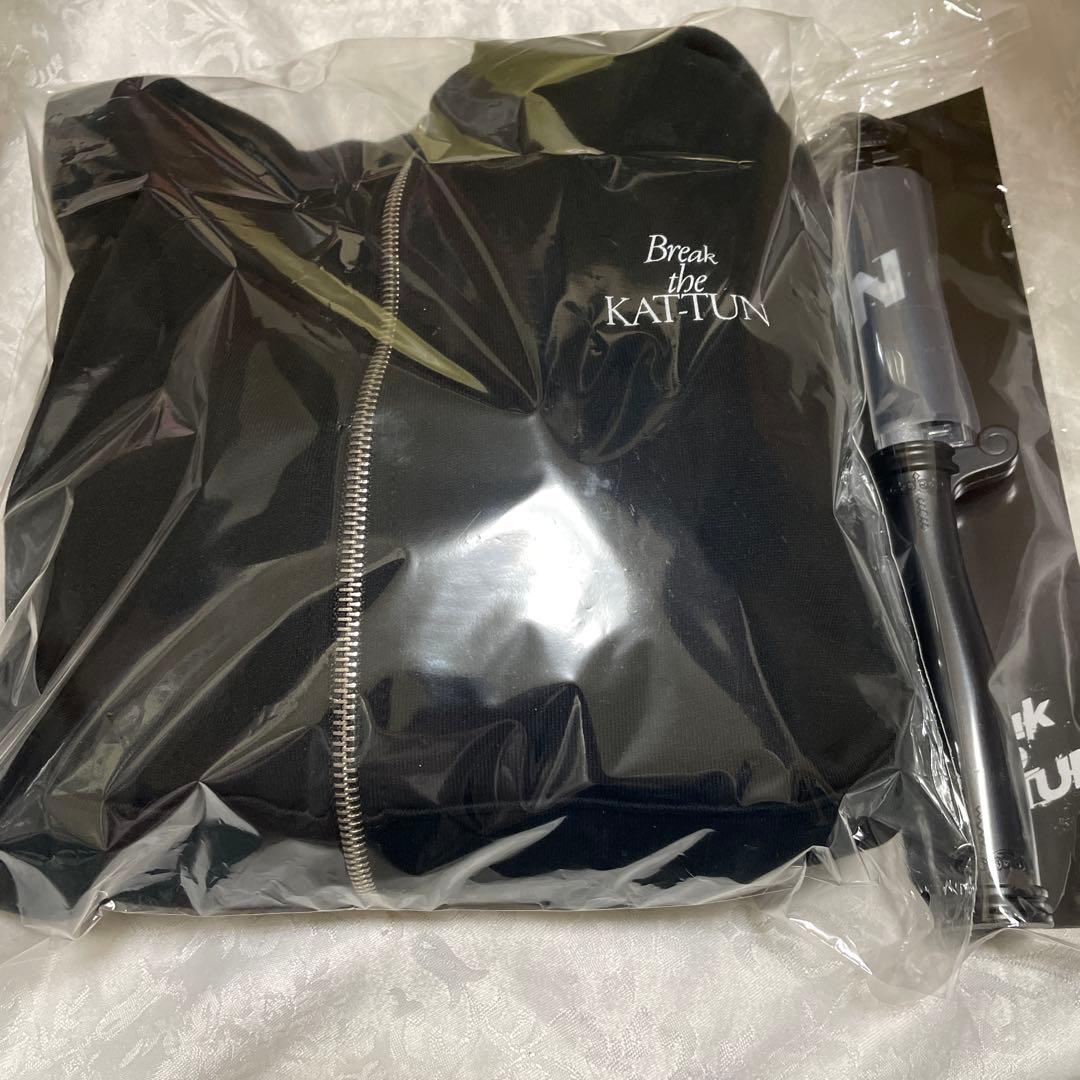 未使用に近い　KAT-TUN パーカー　ペンライト　2025 亀梨　上田　中丸