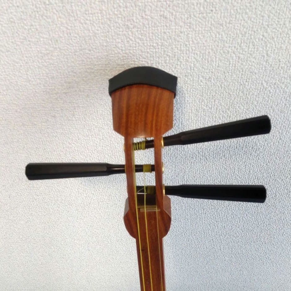 8-51三味線 本体 ケース チュウナー 付属品付 【訳あり】 標準サイズ ！