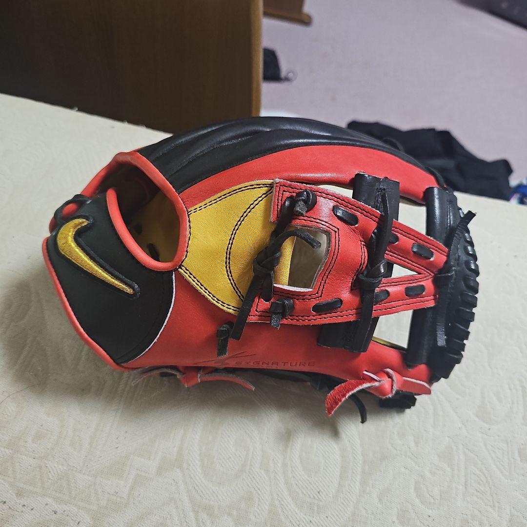 Nike 硬式グローブ 赤黒黄