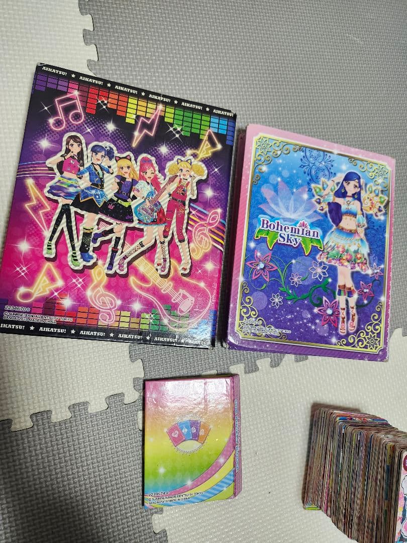 アイカツカード まとめ売り225枚 オーロラキス等 いちご PR バインダー