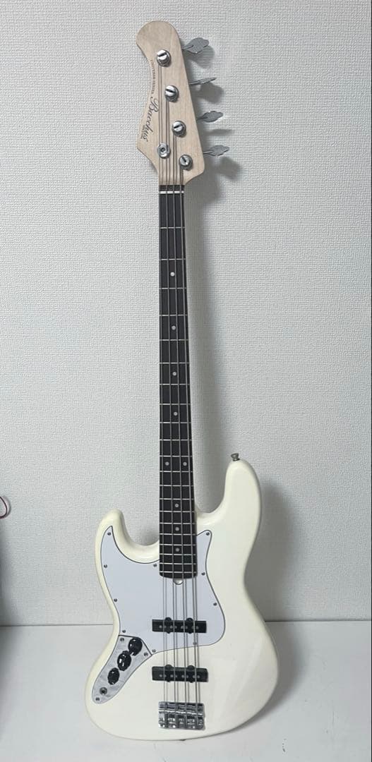 【レフティ】バッカス エレキベース UNIVERSAL SERIES 4弦