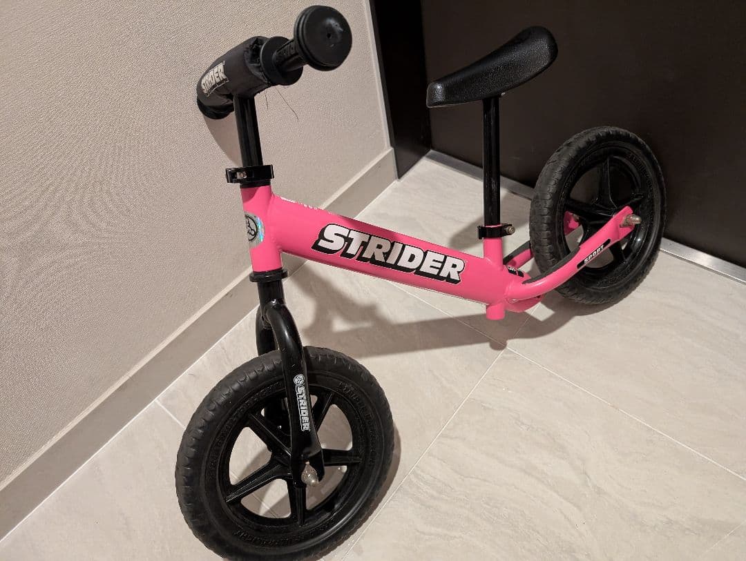 【美品】STRIDER 12　ストライダー 12インチ　ピンク