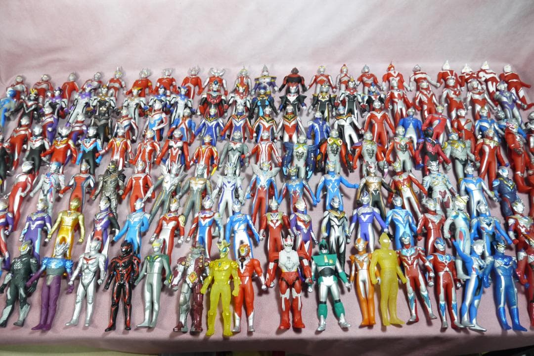 ウルトラヒーローシリーズ500　ウルトラマン　ソフビ　145体