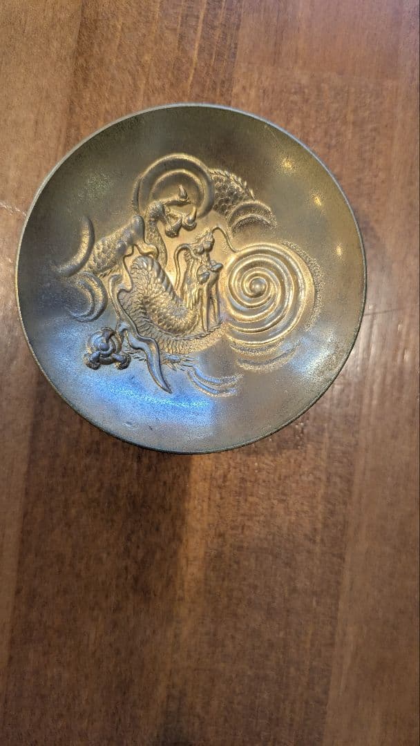 波と龍の彫刻 24金メッキ皿