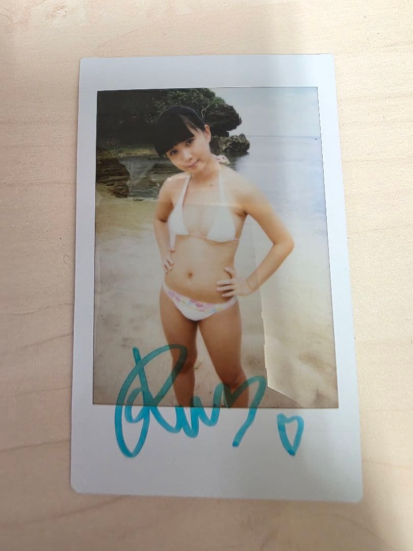 黒宮れい　サイン入り　チェキ