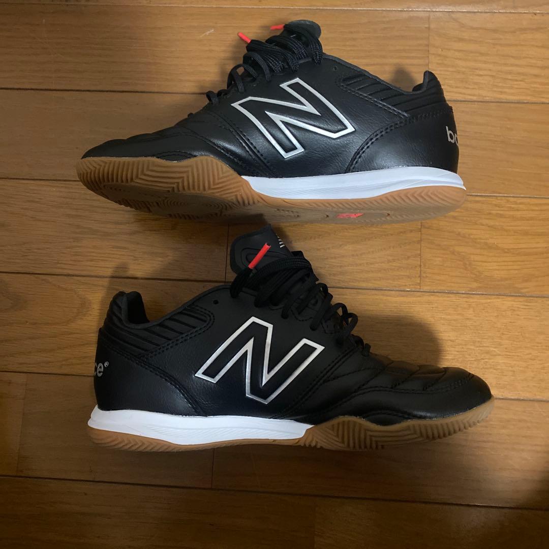 【即日発送可】フットサルシューズ　25cm New Balance
