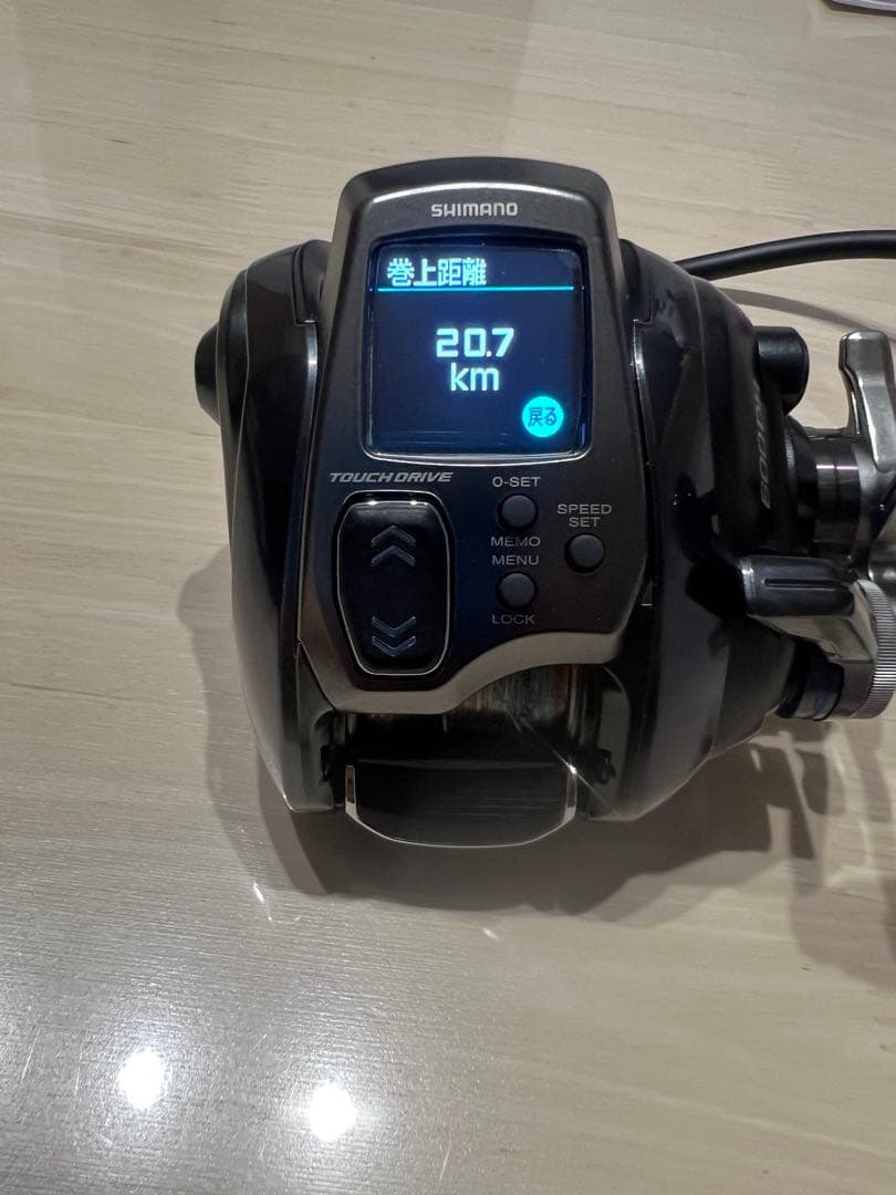 美品　23シマノ電動リール フォースマスター 600ダブルハンドル　右ハンドル