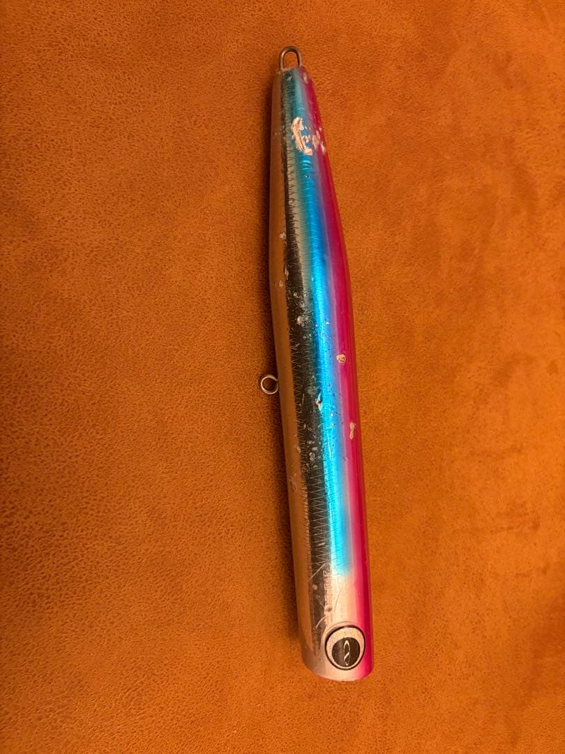 ディークロウ　d-claw ビーコン210