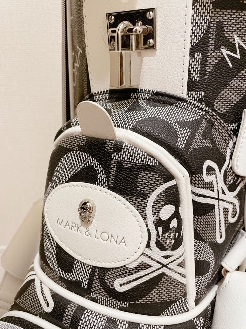 【マークアンドロナ】スタンド式キャディーバッグ