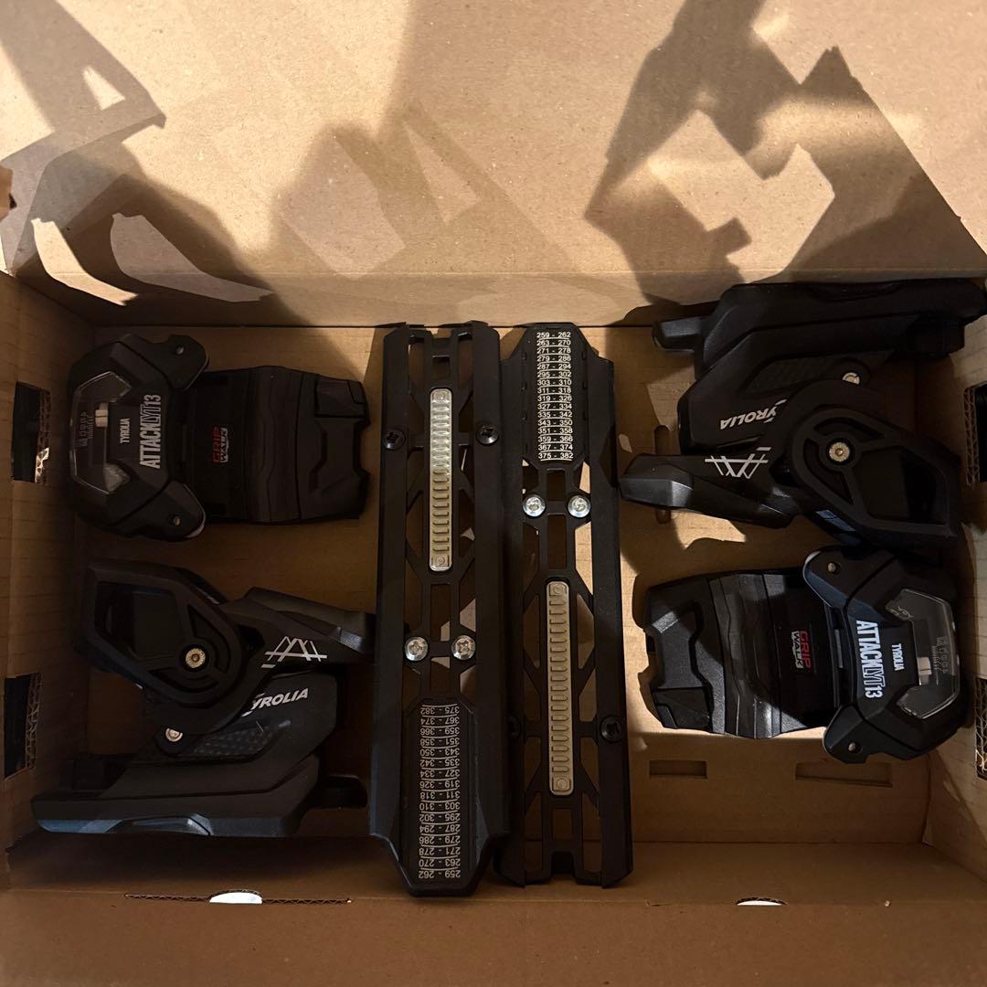 新品未使用Tyrolia Attack LYT13 GW DEMOブレーキ130