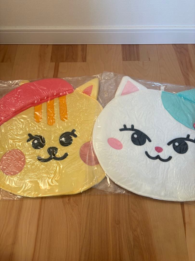 NiziUのグッズまとめ売り