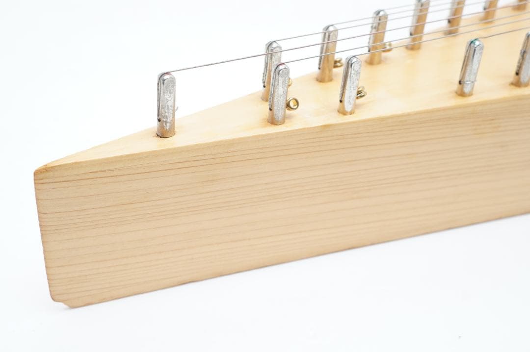 プサルタリー　37弦　弦楽器