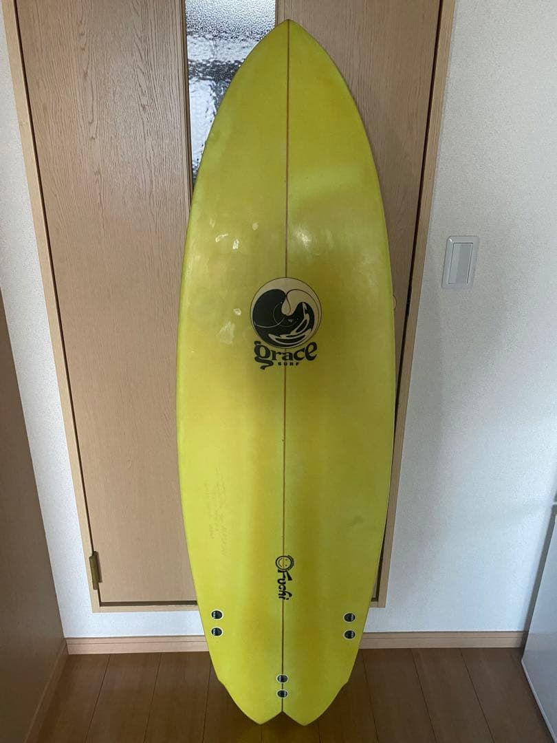 グレースサーフボード5.6 EPS fcsハニカムフィン付き
