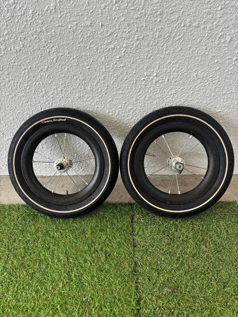 ランバイク　カーボン　ホイール&タイヤ