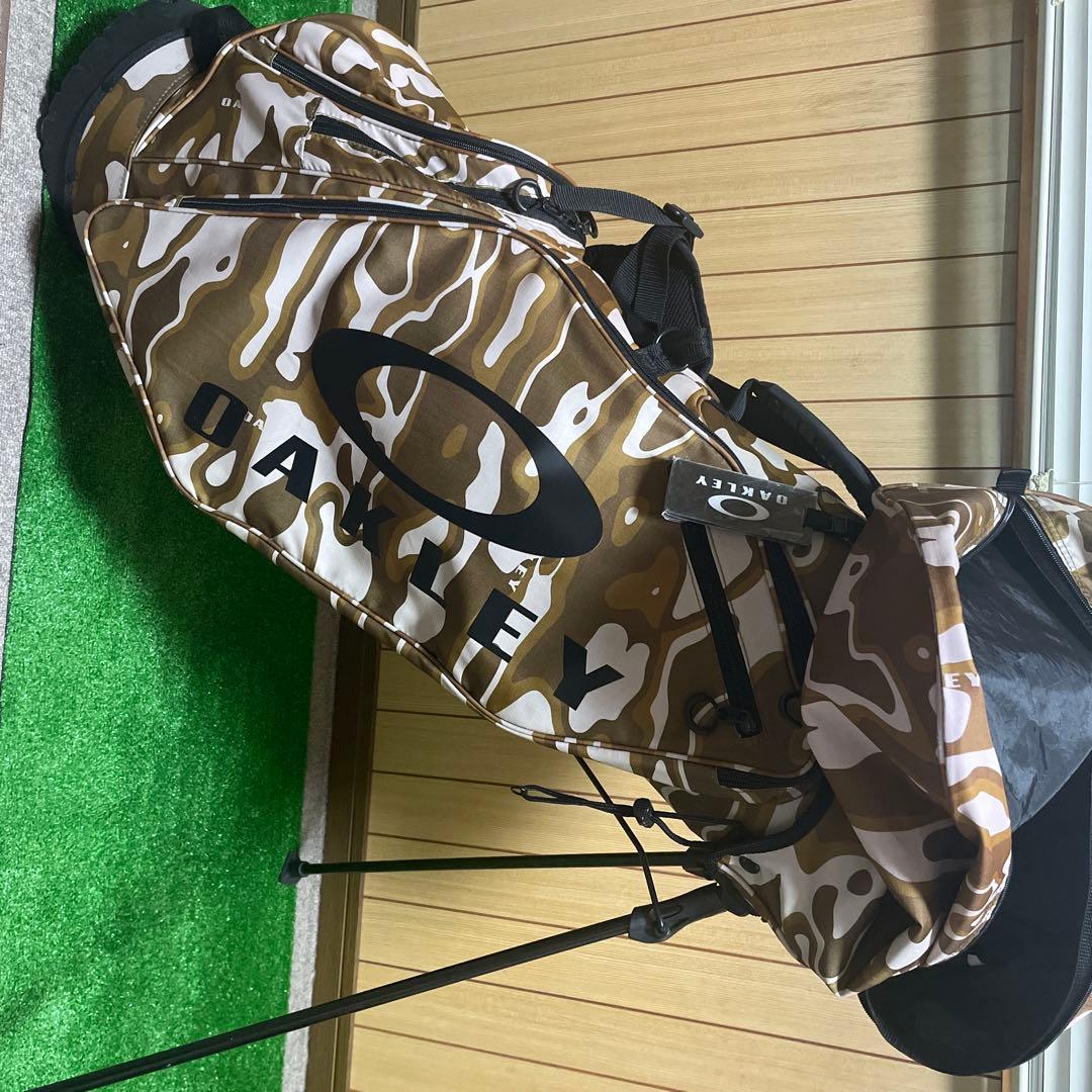 Oakley 迷彩 キャディバッグ