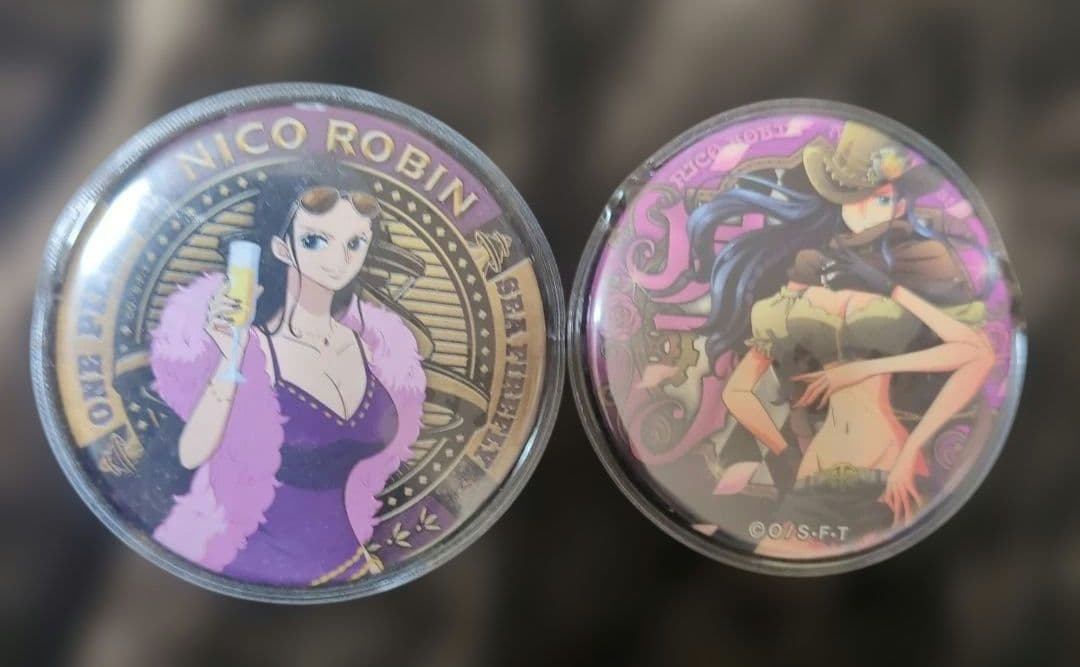 ONEPIECE ロビン 海ほたる シーファイヤフライ号の冒険 缶バッジ 20周