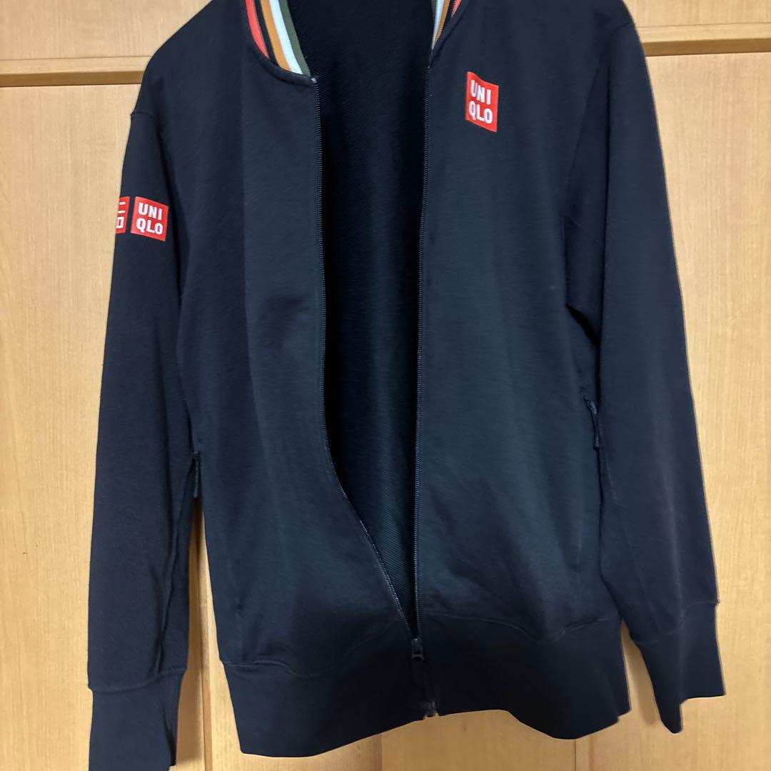 ユニクロ　テニスジャージ　L