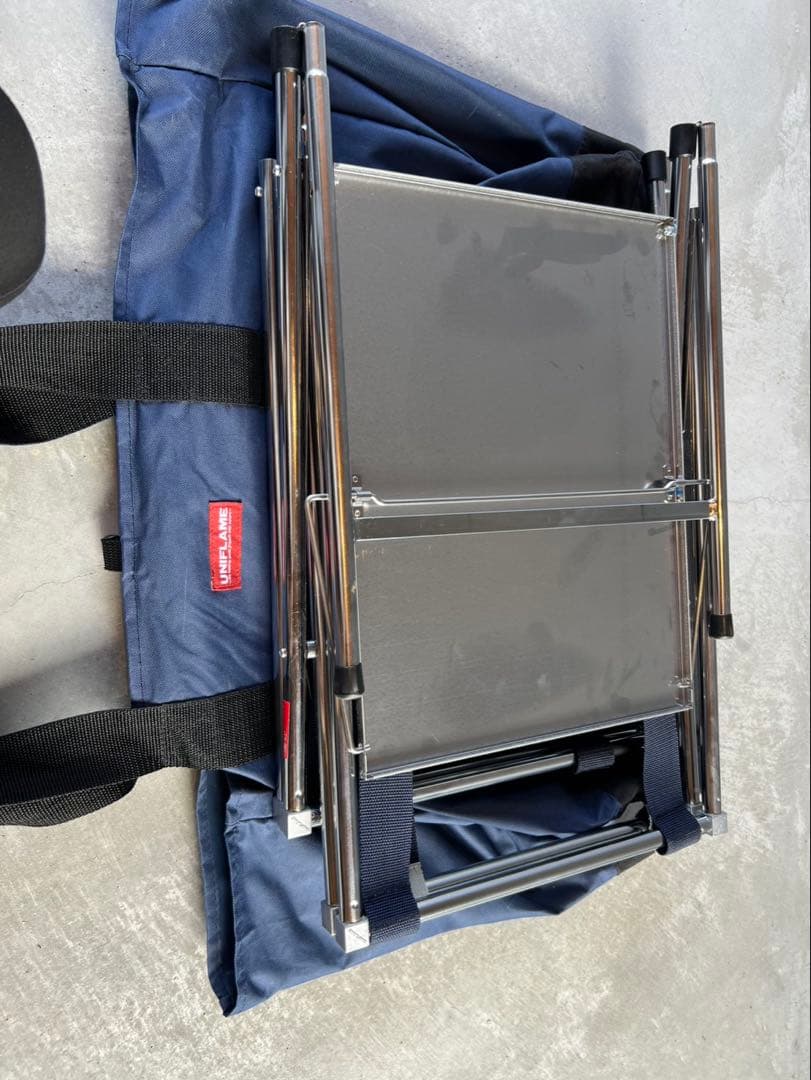 【廃盤】UNIFLAME ツーバーナーコンロ US-1900 テーブル・収納付き