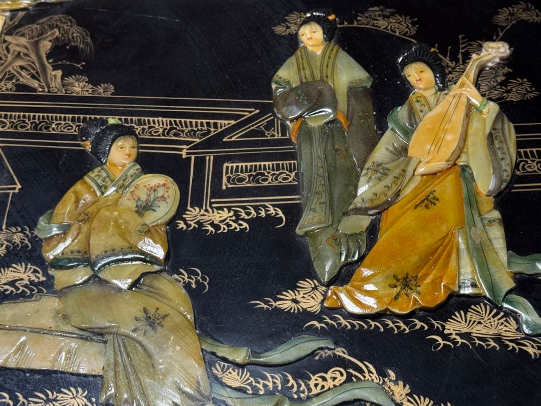 【国分寺】直接引き渡しお願いします‼️中国　木彫り　ローテーブル椅子4脚付き