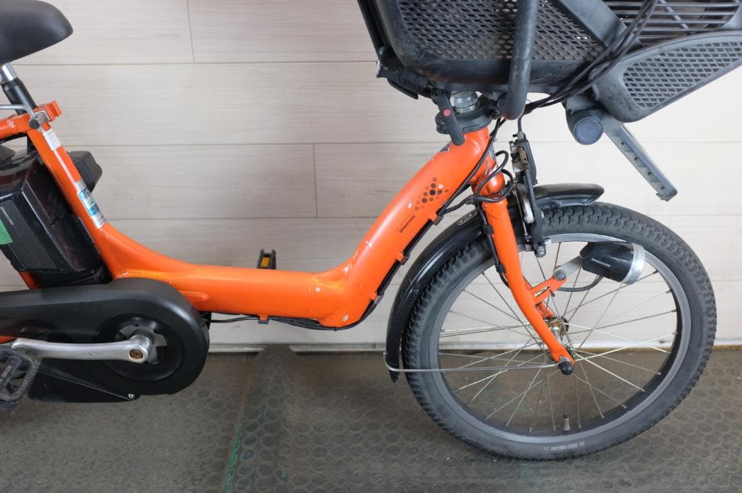 M*j様 電動自転車ヤマハPAS　KISS　20インチ　3段　12.8Ah充電器