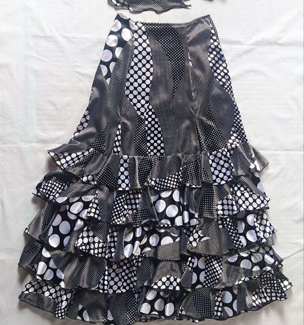 フラメンコ衣装　ファルダとピキージョセット　大小水玉　黒　５段　スカート