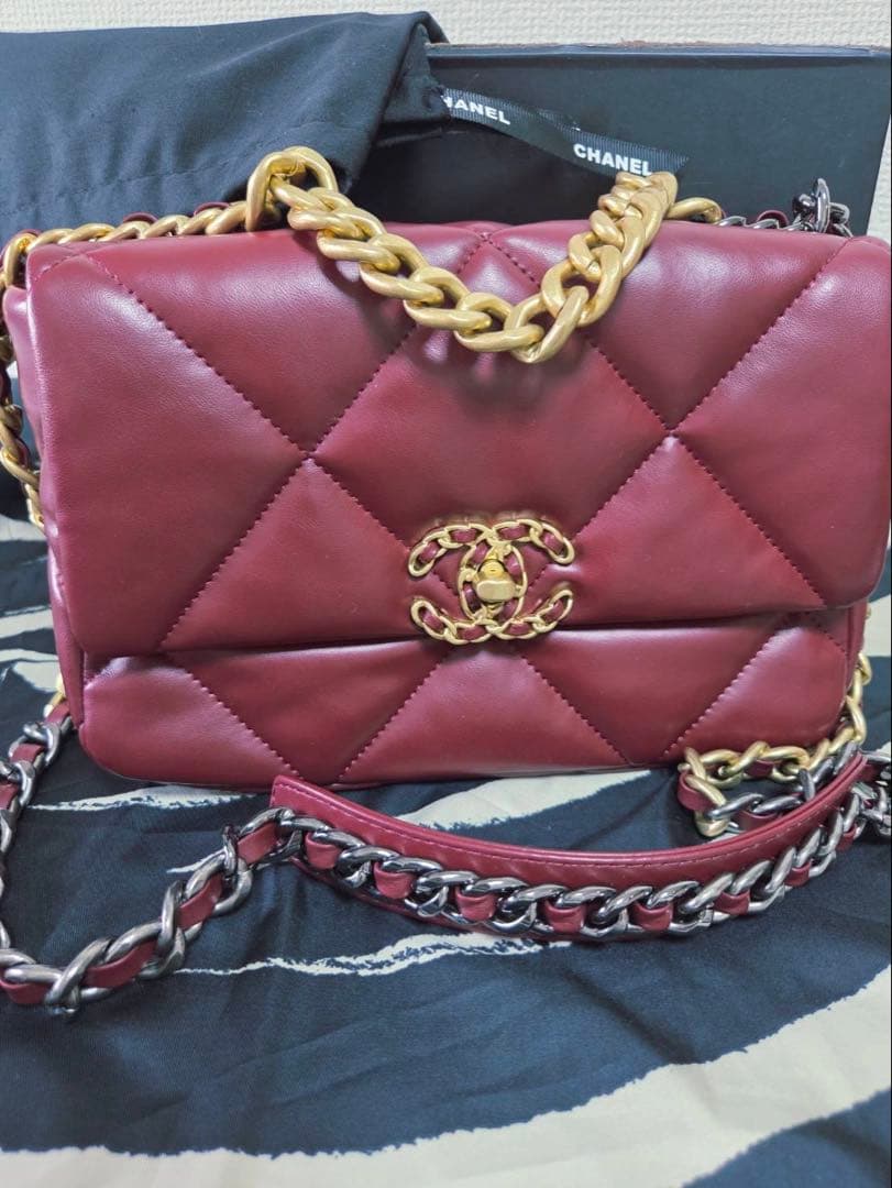 CHANEL バーガンディ ショルダーバッグ
