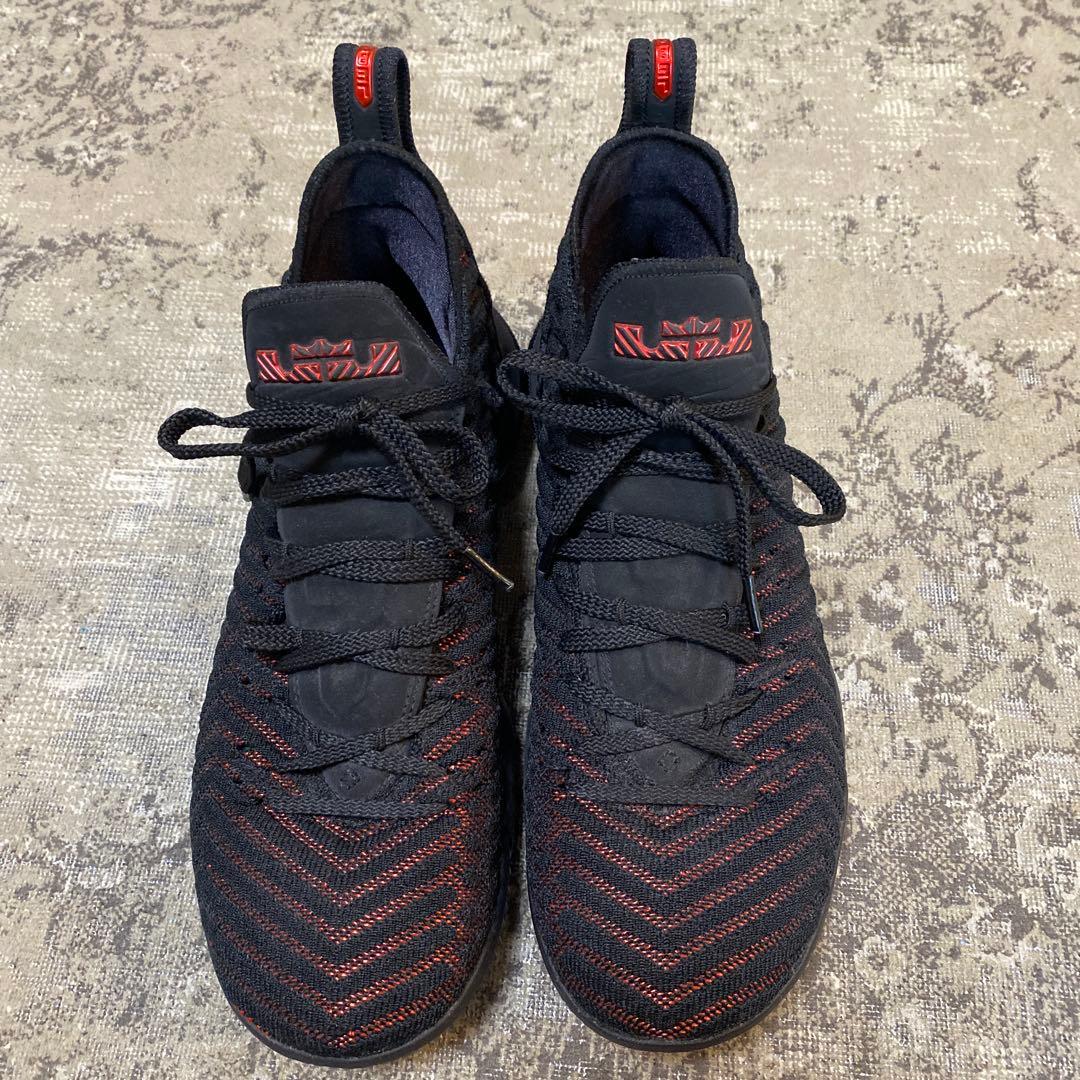 Nike バスケットボールシューズ ブラック/レッド　 レブロン16