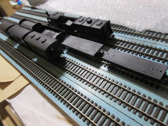 国鉄 キハ80系 気動車 2両セット HOゲージ　（金属製 /カツミ製）