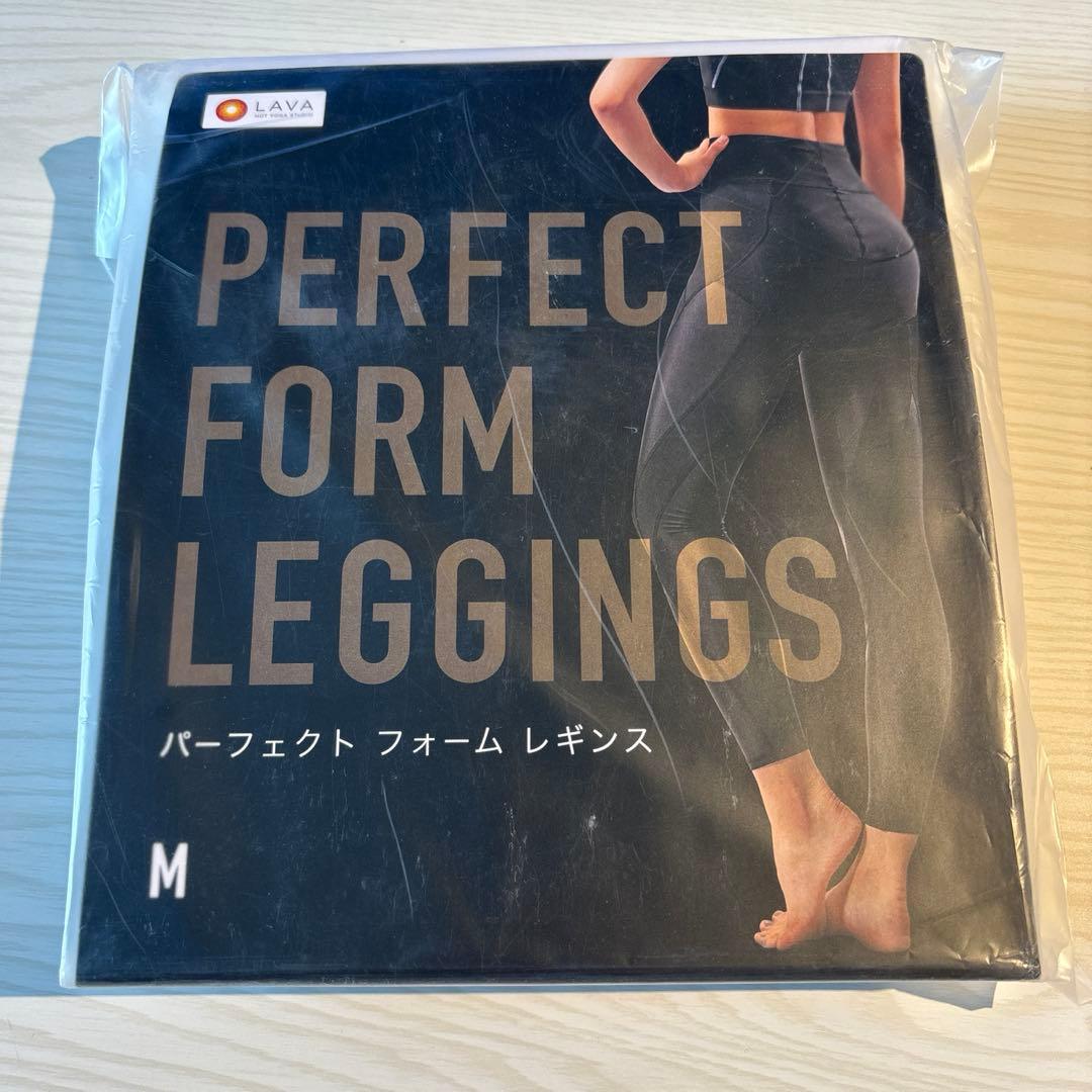 【新品未使用】LAVA ラバ ヨガ パーフェクト フォーム レギンス プラス M