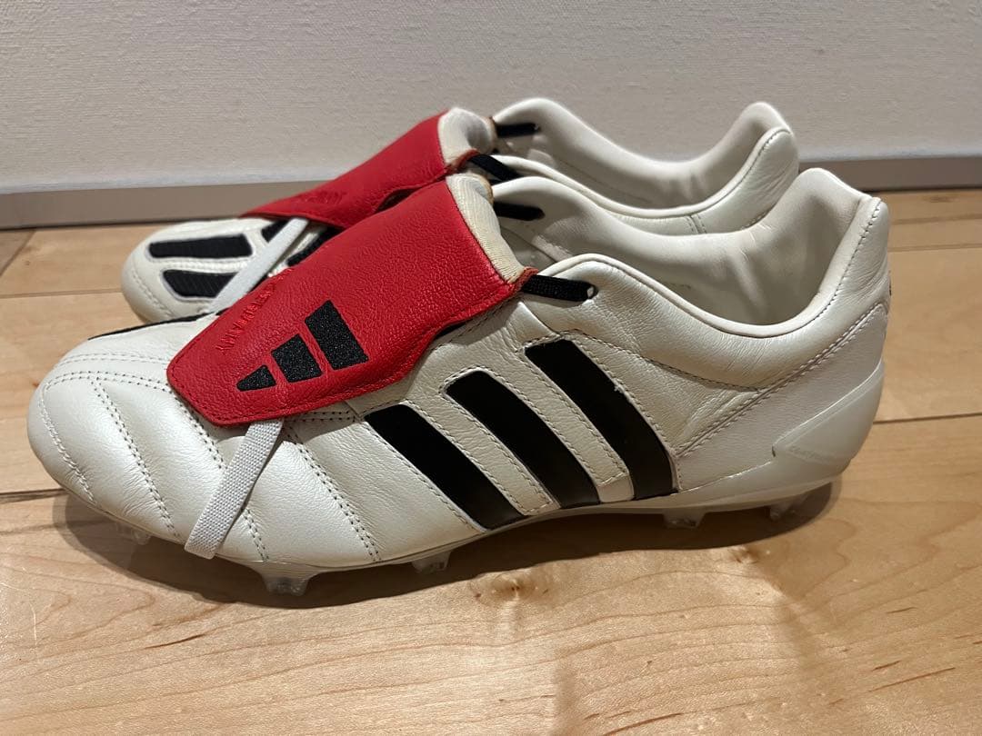 プレデターマニア27.0 adidas サッカーシューズ ホワイト