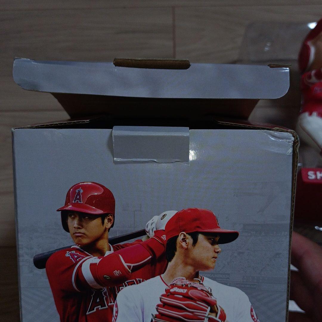 大谷翔平選手、新人王記念ボブルヘッド人形+トレーディングカード付
