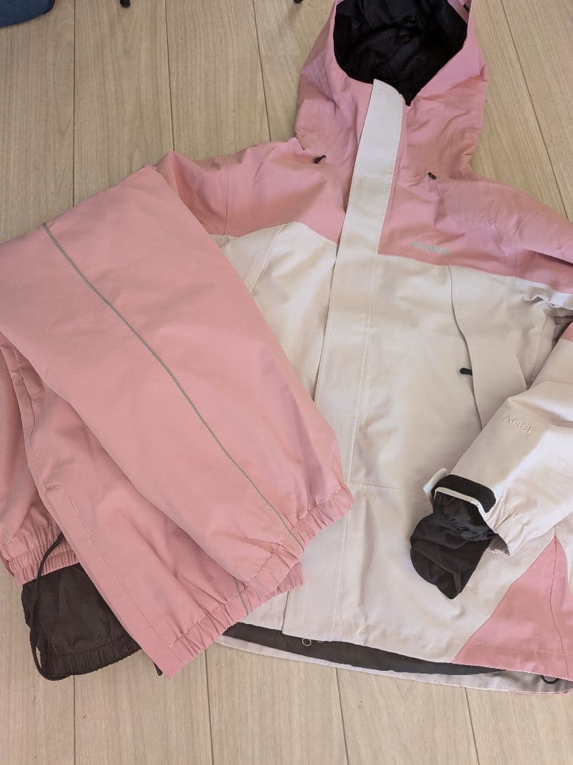 ピンク スノーボードウェアセット 女性用