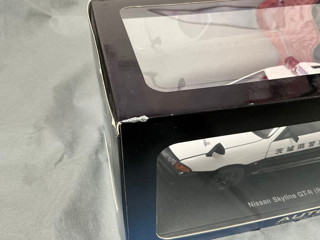 1/18　オートアート 日産 スカイラインGT-R パトカー　R32　茨城県