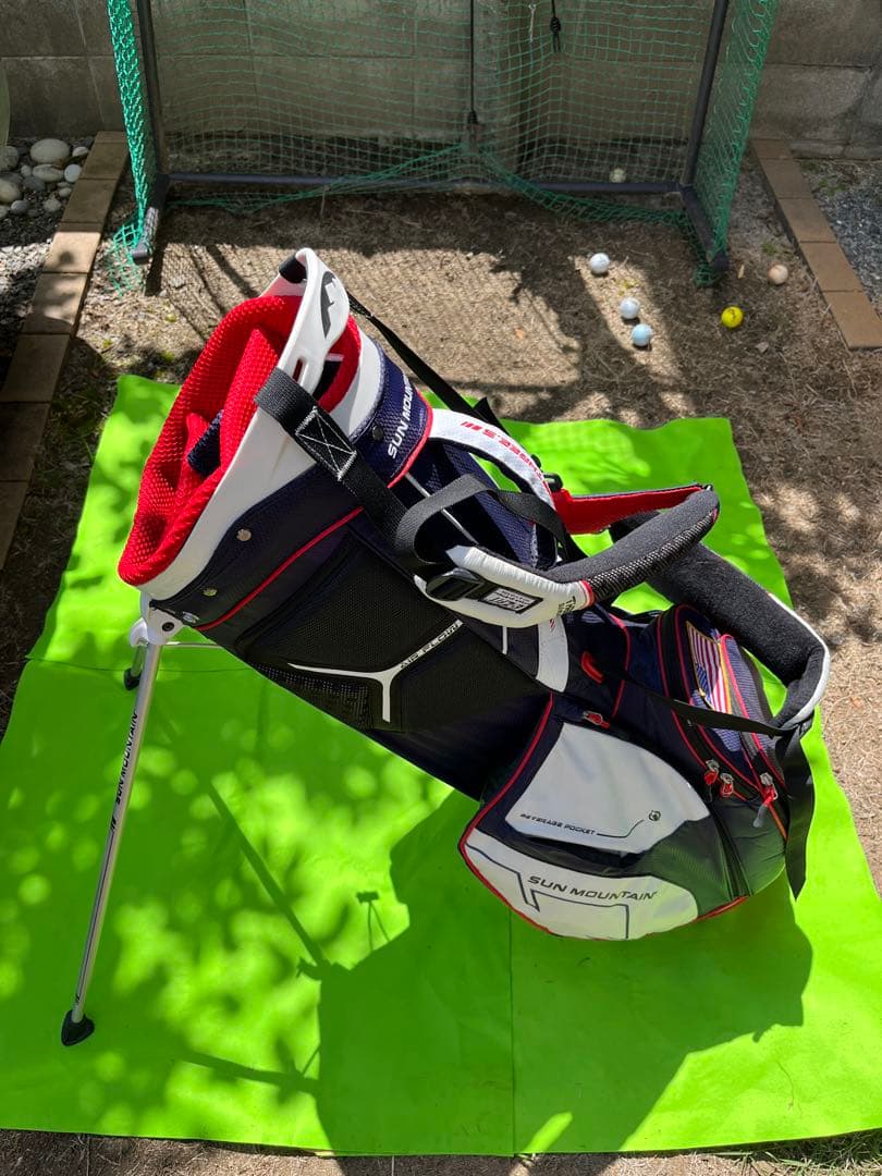 3R使用の美品SUN MOUNTAIN9型　スタンド型キャディバッグ