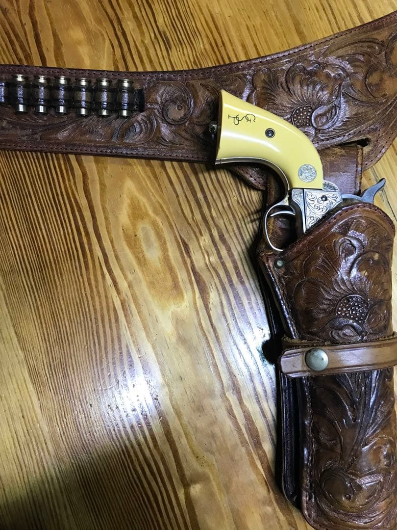 パットン将軍　コルト　ガンベルト付き！