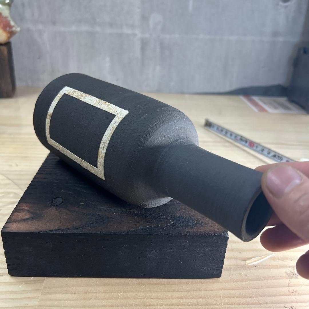 ノ*ズ様 黒い陶器の花瓶