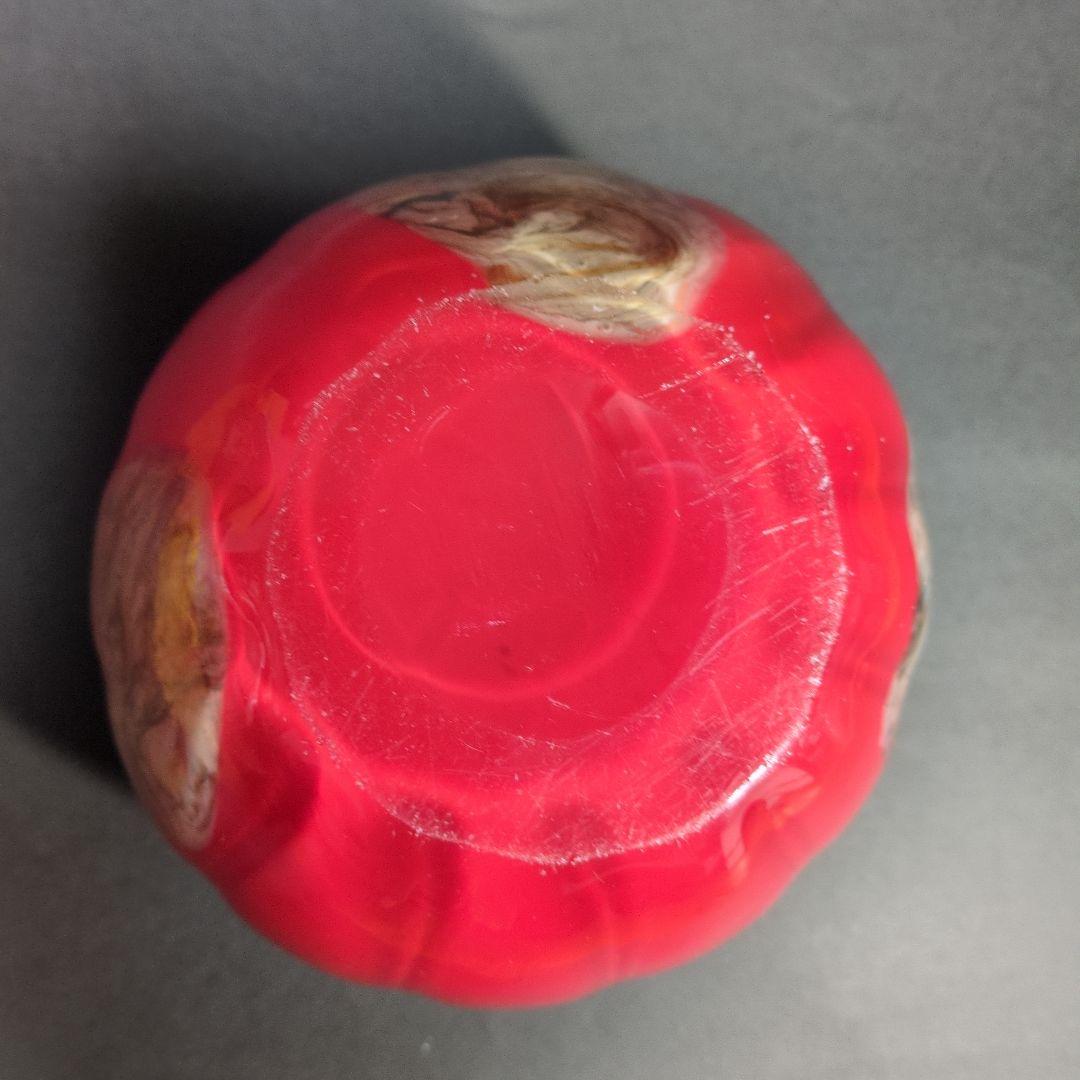 赤いマーブル模様のガラス花瓶　レッド