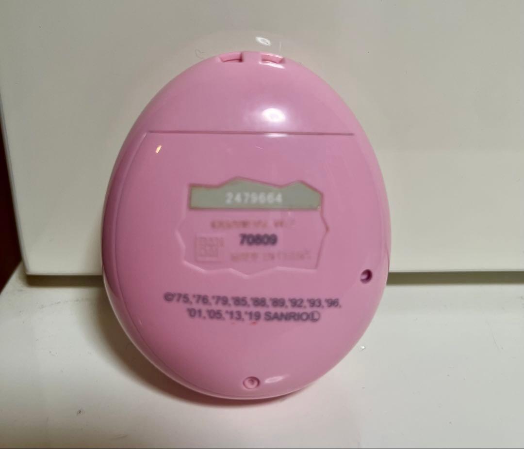 J*m様 たまごっち ミーツ サンリオコラボ ピンク