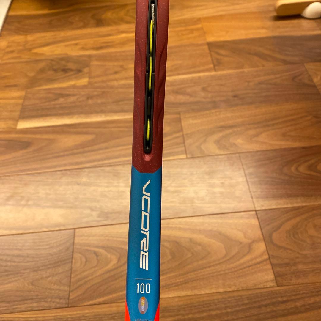 ヨネックスvコア100 2021モデル