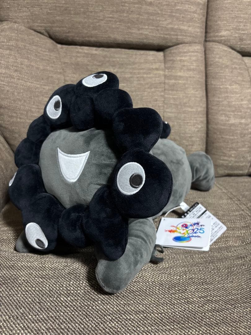 新品 Lサイズ 黒ミャクミャク ぬいぐるみ