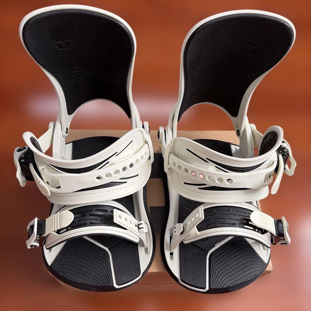 23-24 Union スノーボードビンディング ULTRA ホワイト sサイズ