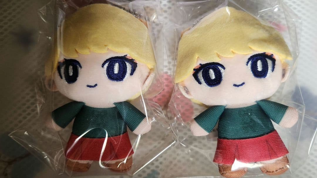 仮面ライダーガヴ　トレーディング缶バッジ　ぬいぐるみ　カード　キーホルダー