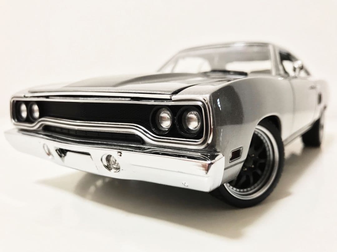 GMP/'70 Plymouthプリムス RoadRunner 1/18 レア！