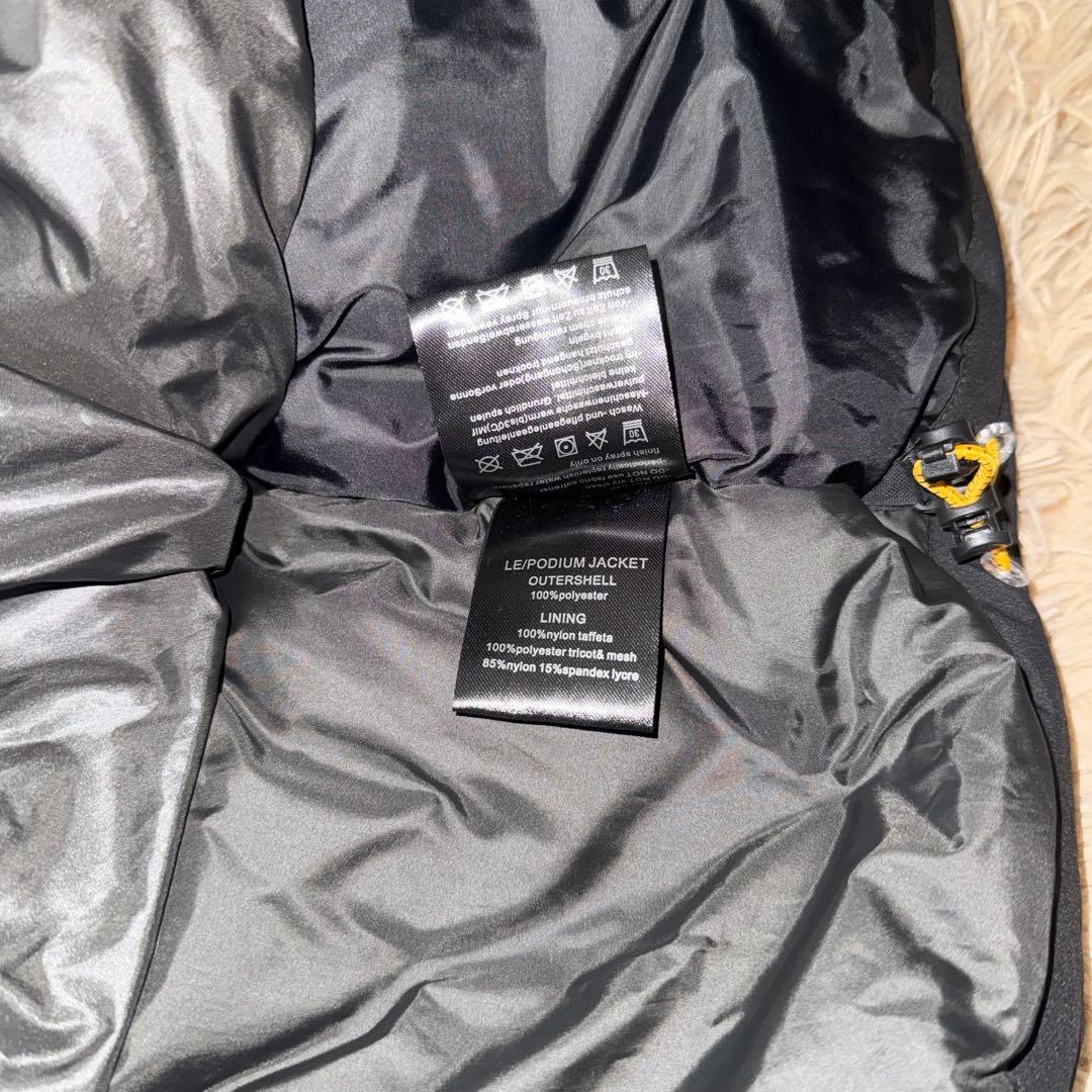 moca様　SALOMON 　スキーウェア　ダウンジャケット　フード付　ブラック