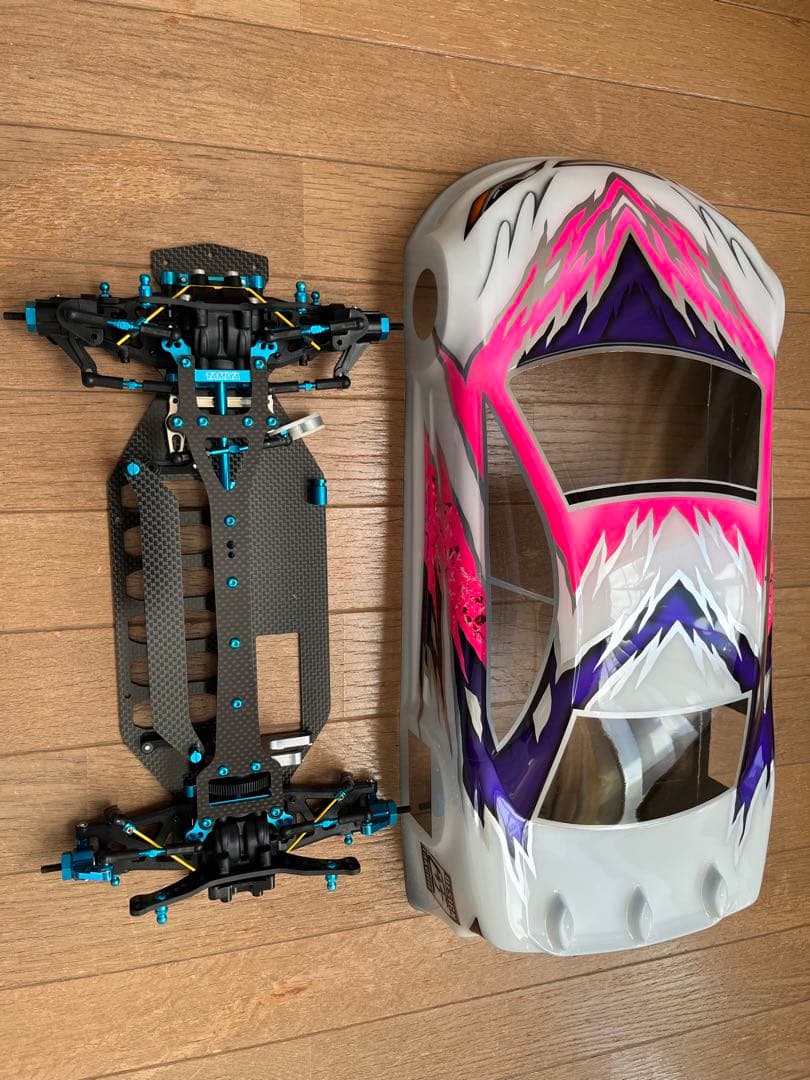 タミヤ1/10 TBエボ3組立途中(キットではありません)