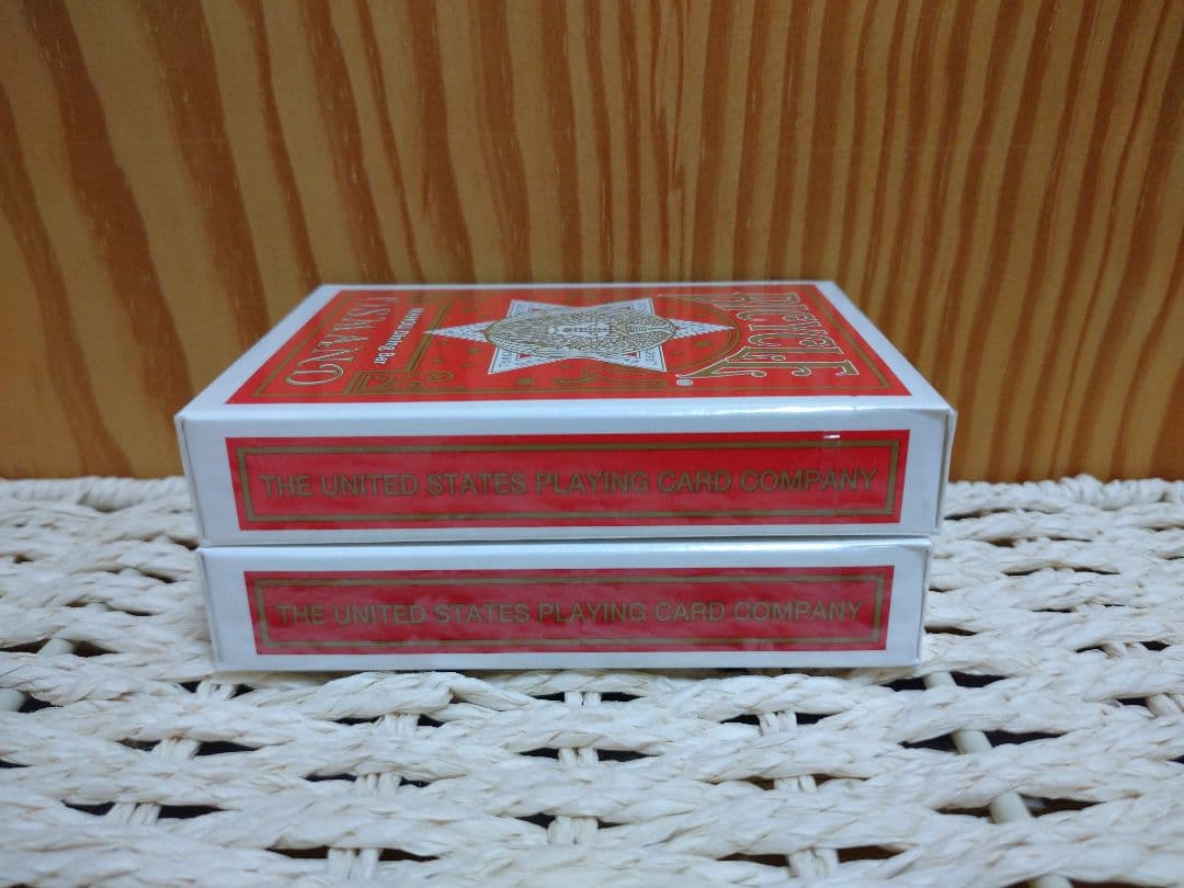 【新品未使用・未開封】BICYCLE OSMAND V2・赤デック ２種類