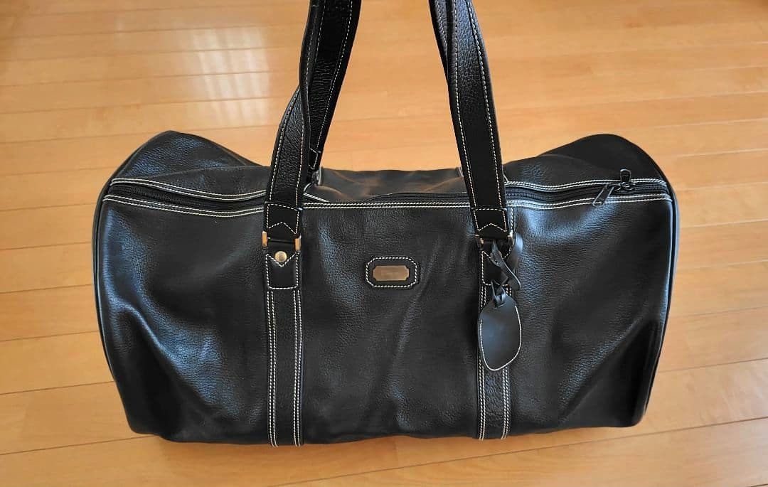 フェラガモ ボストンバッグ 黒 本革